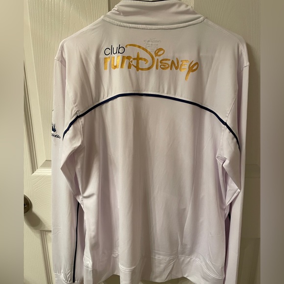 2022-2023 Club runDisney Member Jacket (Unisex Medium) - Picture 2 of 8